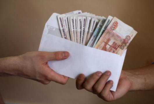 Как налоговики вычислили зарплату в «конвертах» ЧОП и доначислили 1 млн руб!